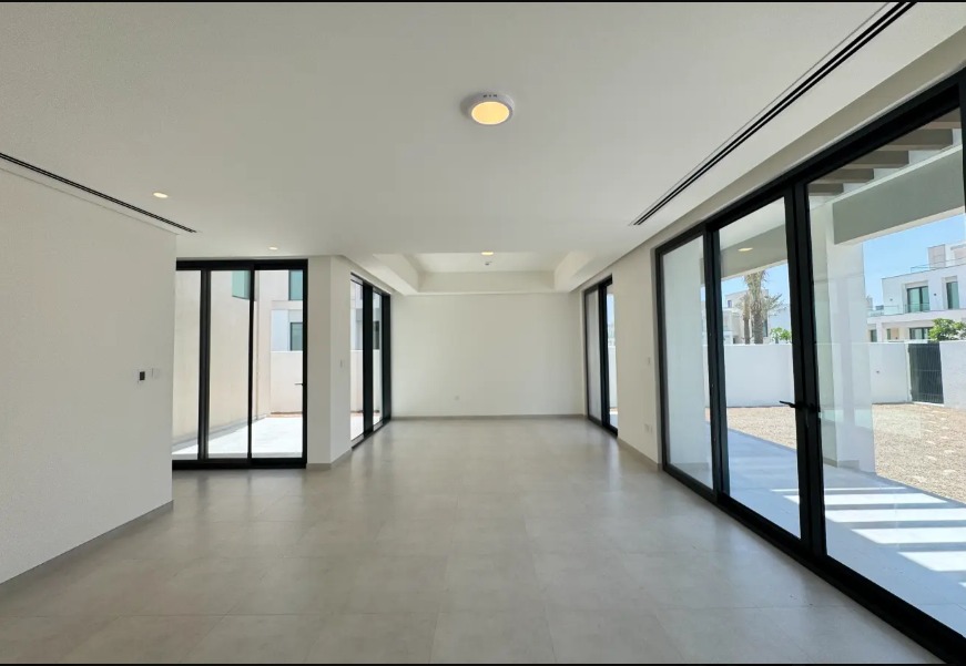 WhatsApp Image 2025 10 06 at 4.36.00 PM 1